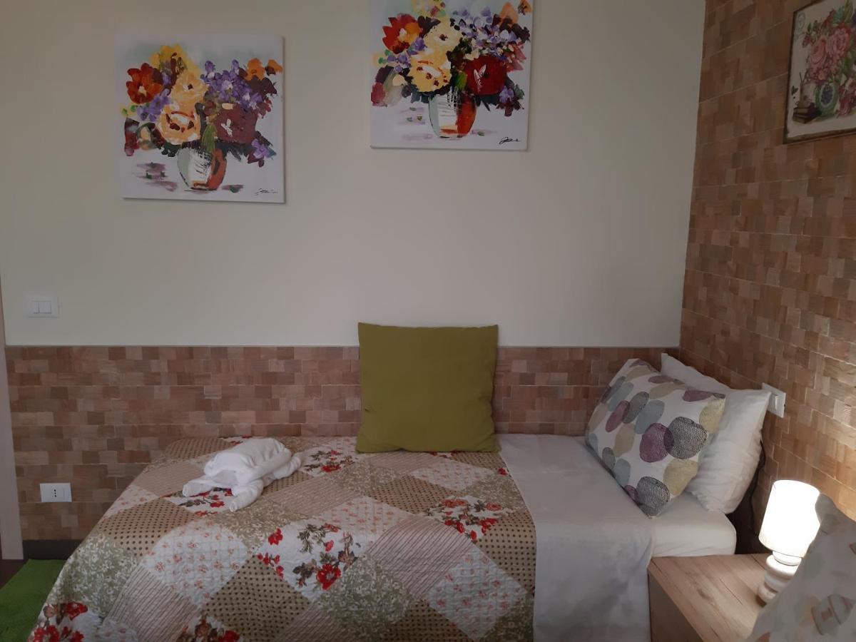 Villa Marianna Garda Lake بسكييرا ديل غاردا المظهر الخارجي الصورة