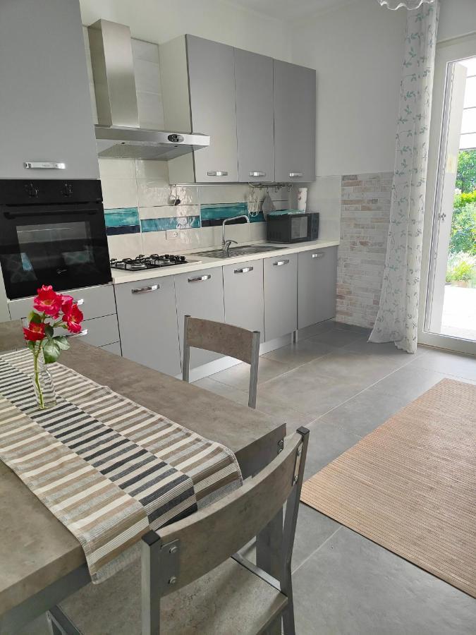 Villa Marianna Garda Lake بسكييرا ديل غاردا المظهر الخارجي الصورة