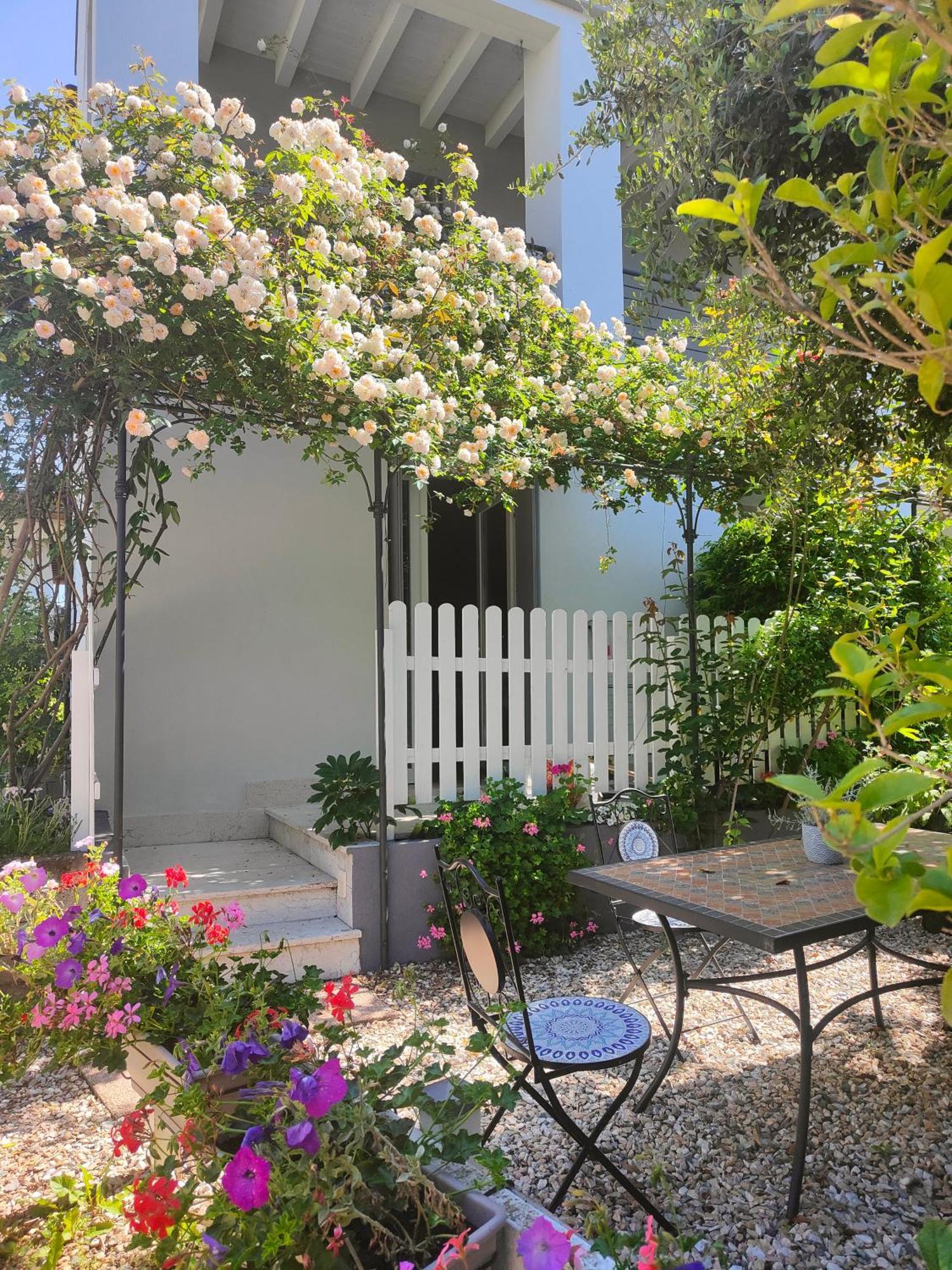 Villa Marianna Garda Lake بسكييرا ديل غاردا المظهر الخارجي الصورة