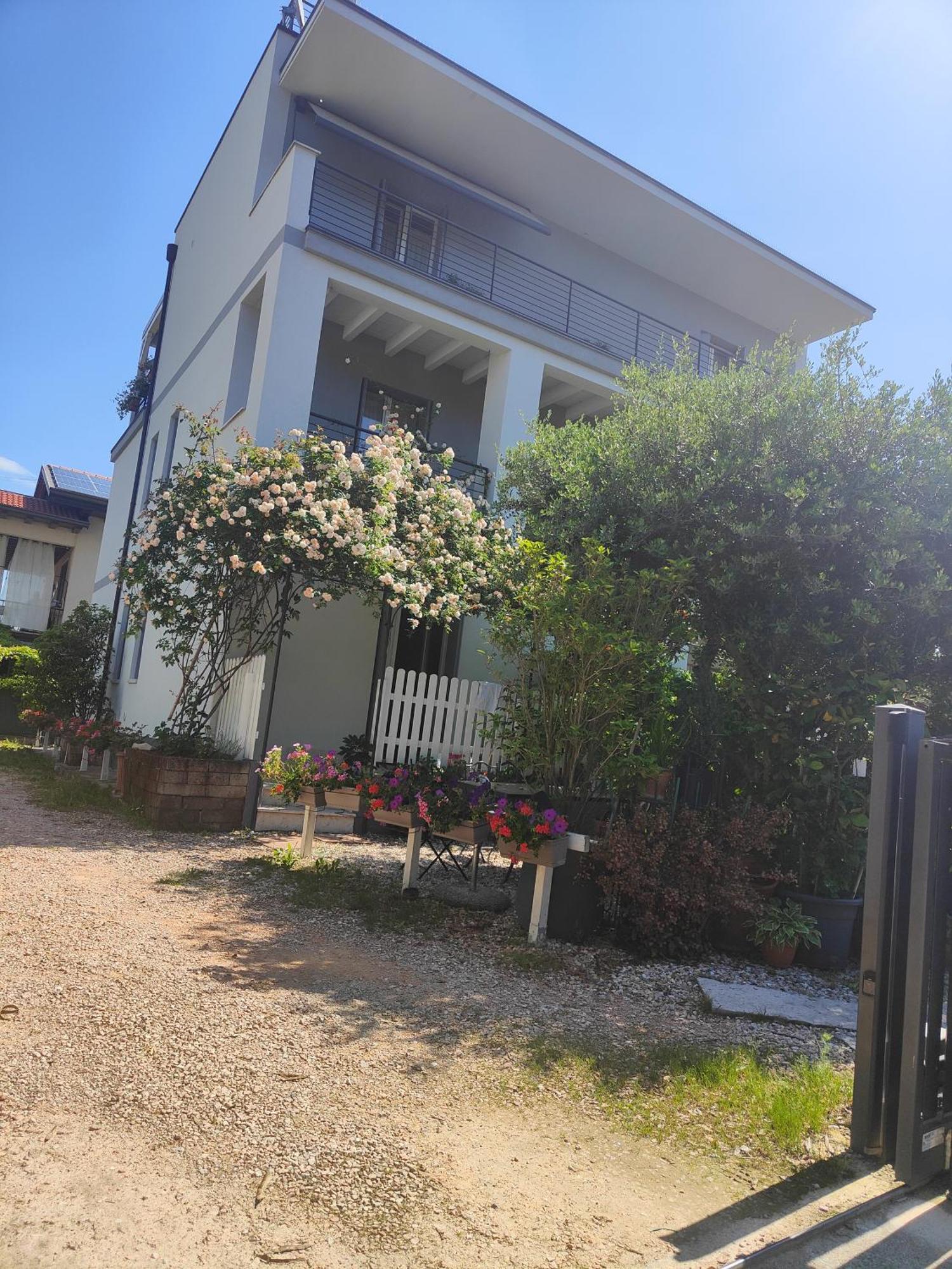 Villa Marianna Garda Lake بسكييرا ديل غاردا المظهر الخارجي الصورة