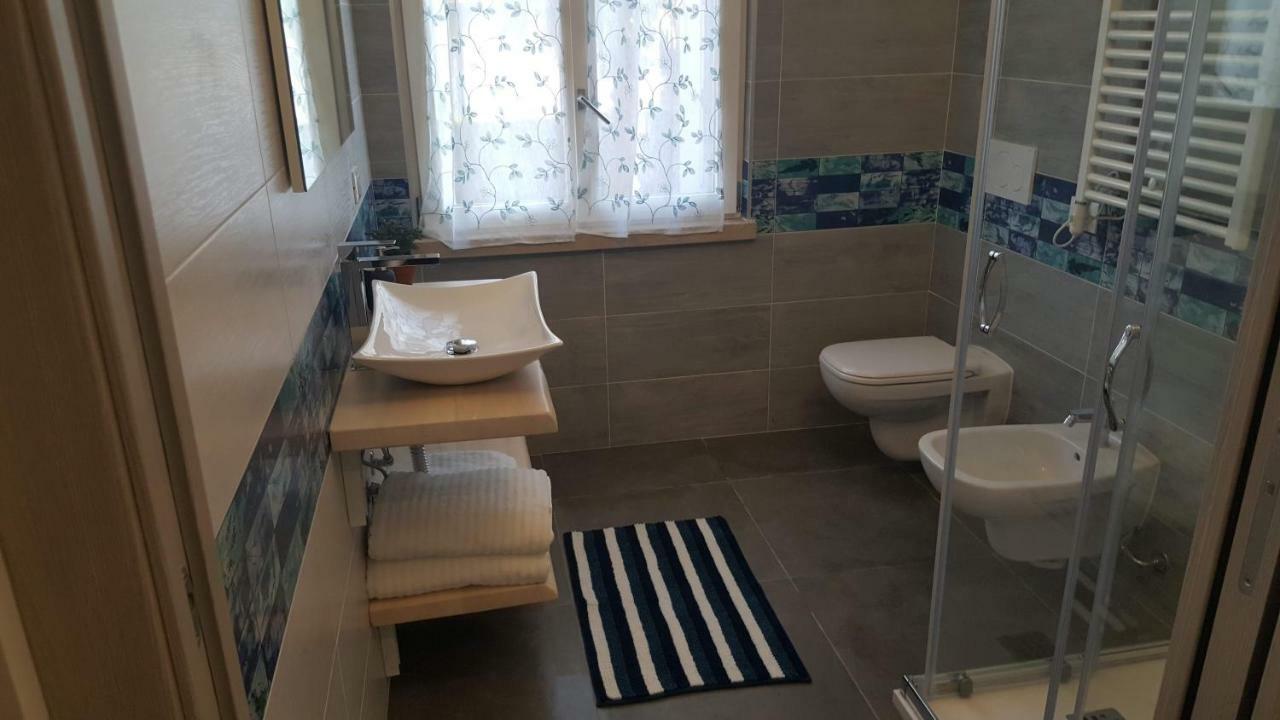 Villa Marianna Garda Lake بسكييرا ديل غاردا المظهر الخارجي الصورة