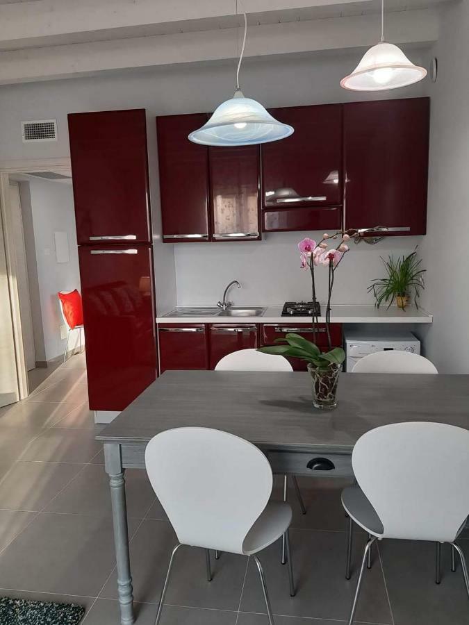Villa Marianna Garda Lake بسكييرا ديل غاردا المظهر الخارجي الصورة